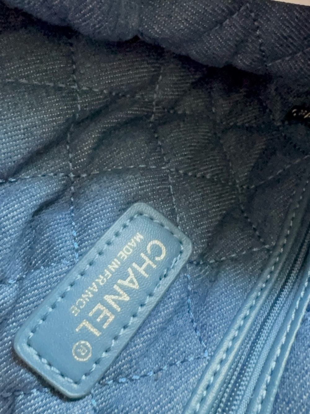 FASHION Light Blue Quilted Denim Shoulder Bag with Chain Strap and Pouch - Picture 11 of 16